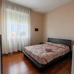  Appartement Luxury House Near Train Station Italie