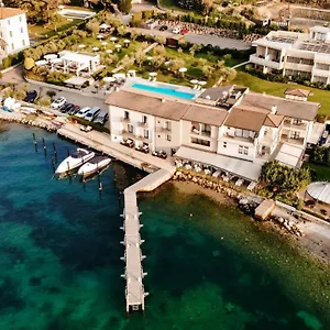 Hotel Bella & Restaurant With Private Dock For Mooring Boats
